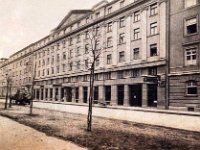 Dom Hrvatskog Radiše u Radišinoj ulici (Adžijina, Kneza Mislava) 1931. godine. Društvo za namještanje naučnika u obrt i trgovinu u Zagrebu započelo je s djelovanjem 1903. godine